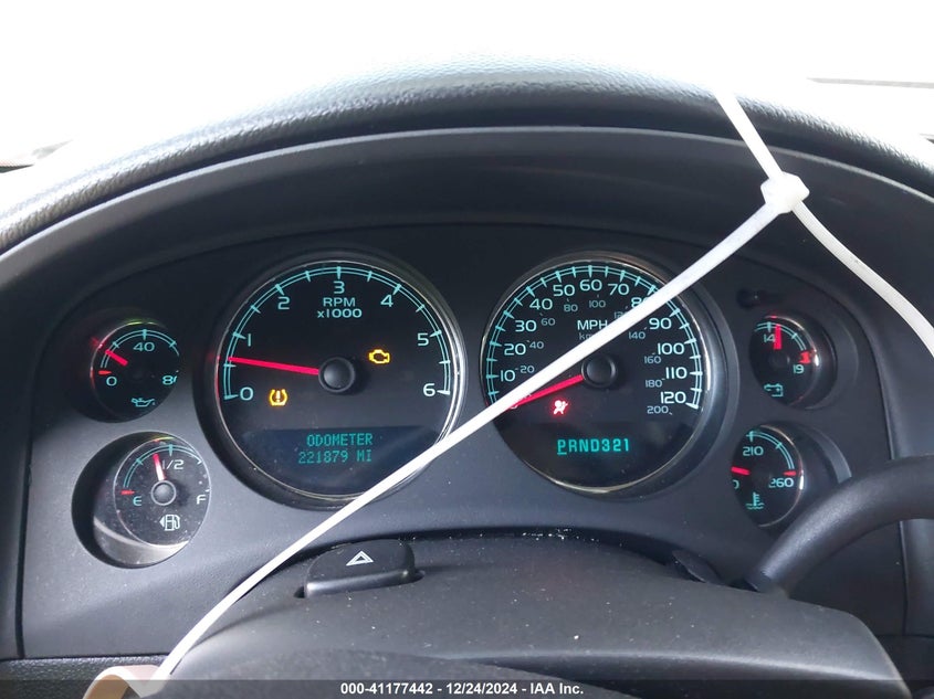 2007 CHEVROLET TAHOE VIN: 1GNFK13057R127152