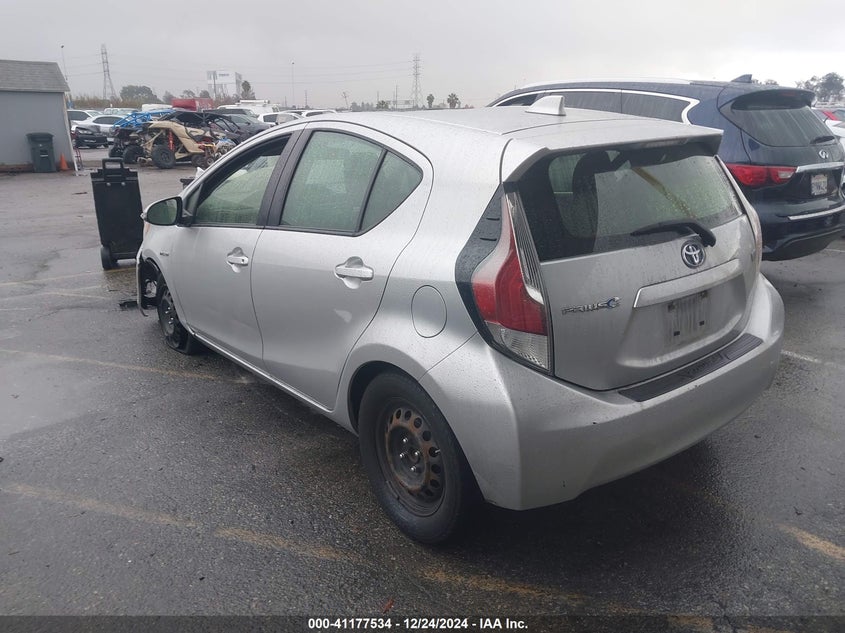 2015 TOYOTA PRIUS C VIN: JTDKDTB39F1101482