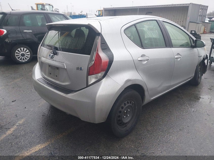 2015 TOYOTA PRIUS C VIN: JTDKDTB39F1101482