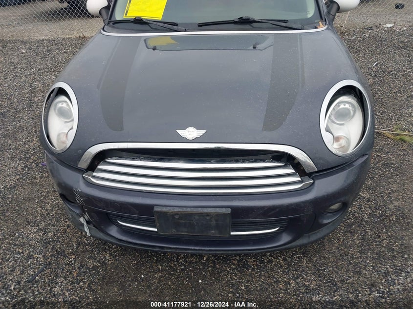 2012 MINI COOPER VIN: WMWSU3C56CT184687