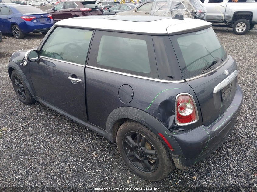 2012 MINI COOPER VIN: WMWSU3C56CT184687