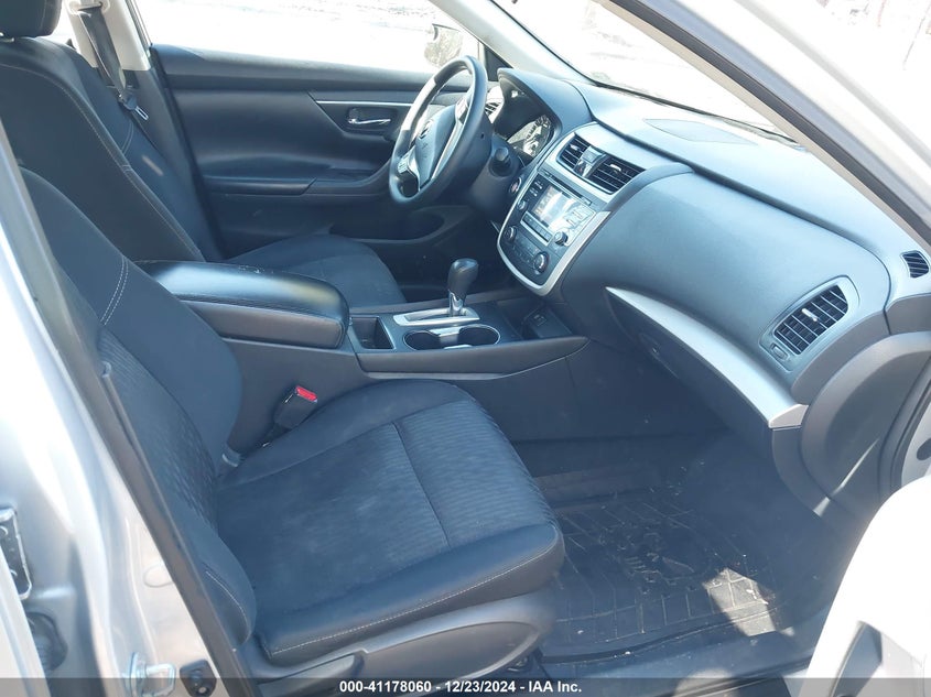 2017 NISSAN ALTIMA VIN: 1N4AL3AP1HN347964