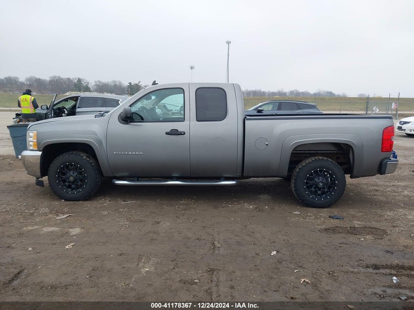 2013 CHEVROLET SILVERADO 1500 VIN: 1GCRKSE72DZ254345