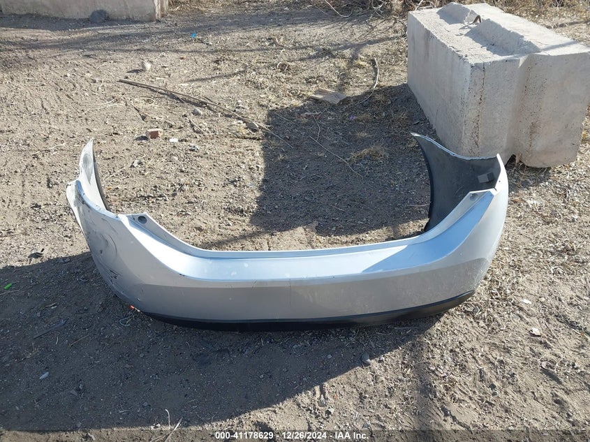 2018 TOYOTA COROLLA LE - 2T1BURHE6JC116439