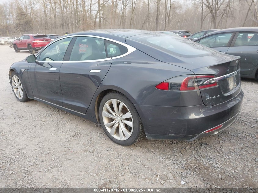 2016 TESLA MODEL S VIN: 5YJSA1E26GF122380