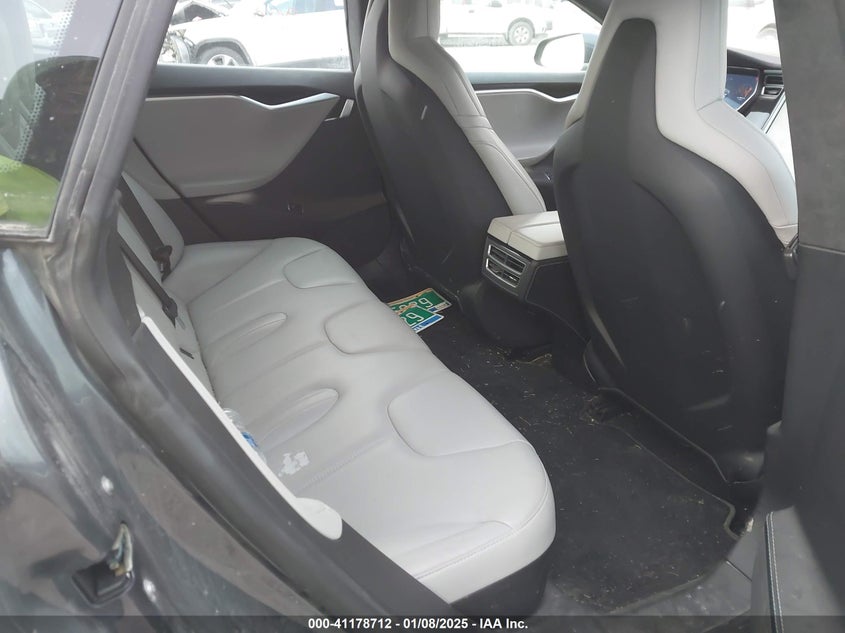 2016 TESLA MODEL S VIN: 5YJSA1E26GF122380