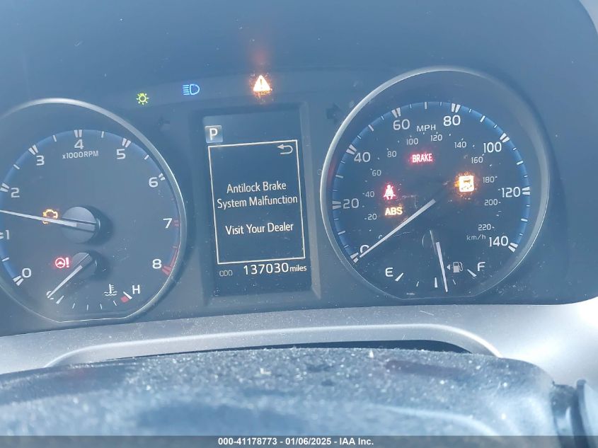 VIN JTMZFREV9HJ135806 2017 TOYOTA RAV4 LE