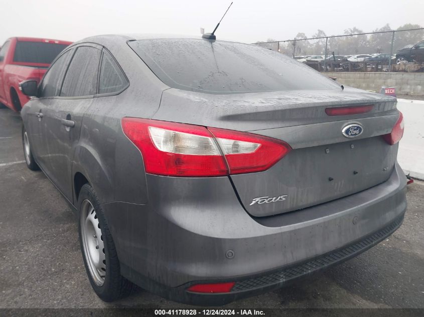 VIN 1FADP3F27EL413746 2014 Ford Focus, SE no.3