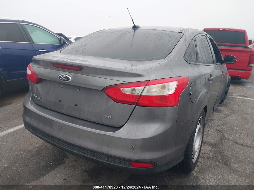 VIN 1FADP3F27EL413746 2014 Ford Focus, SE no.4