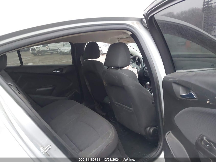 2017 CHEVROLET CRUZE VIN: 1G1BE5SM8H7184820