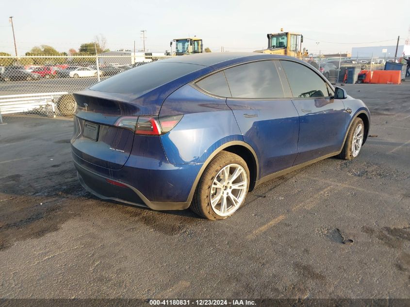 VIN 7SAYGDEE3PA116752 2023 Tesla Model Y, Awd/Long... no.4