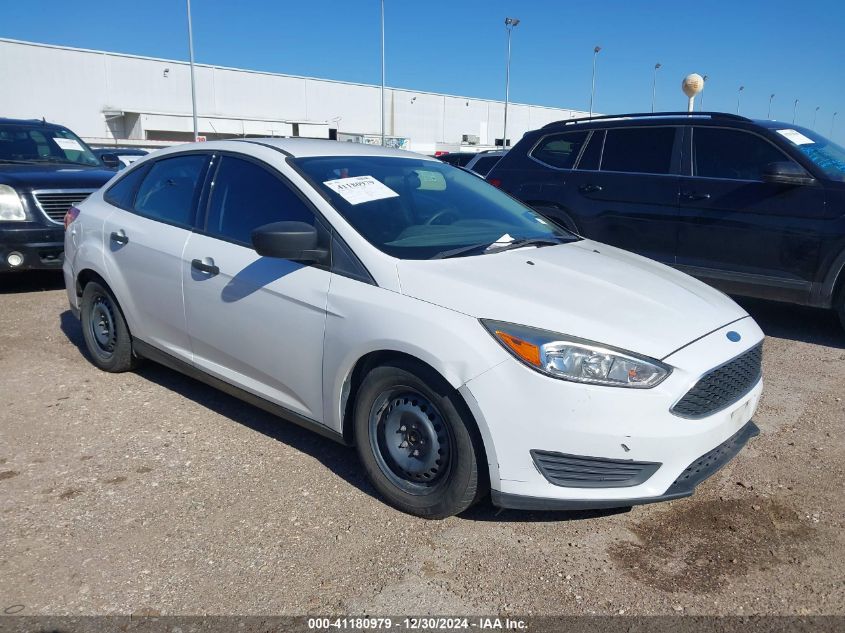 VIN 1FADP3E25JL240224 2018 FORD FOCUS no.1