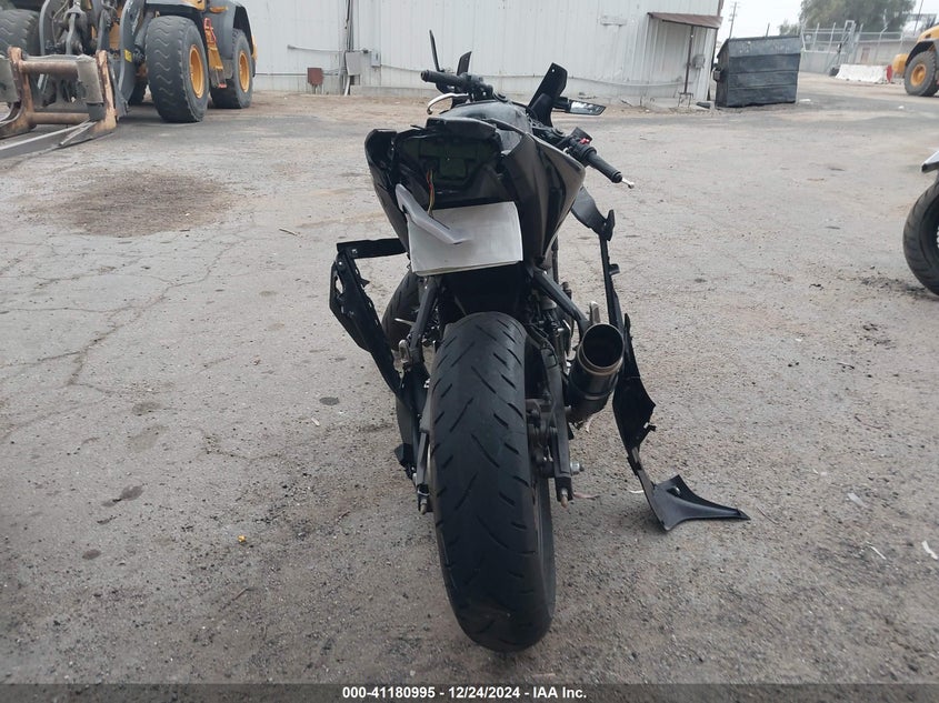 VIN MH3RH18Y5MK007053 2021 YAMAHA YZFR3 A
