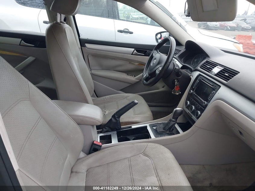 2012 VOLKSWAGEN PASSAT VIN: 1VWBN7A35CC106603