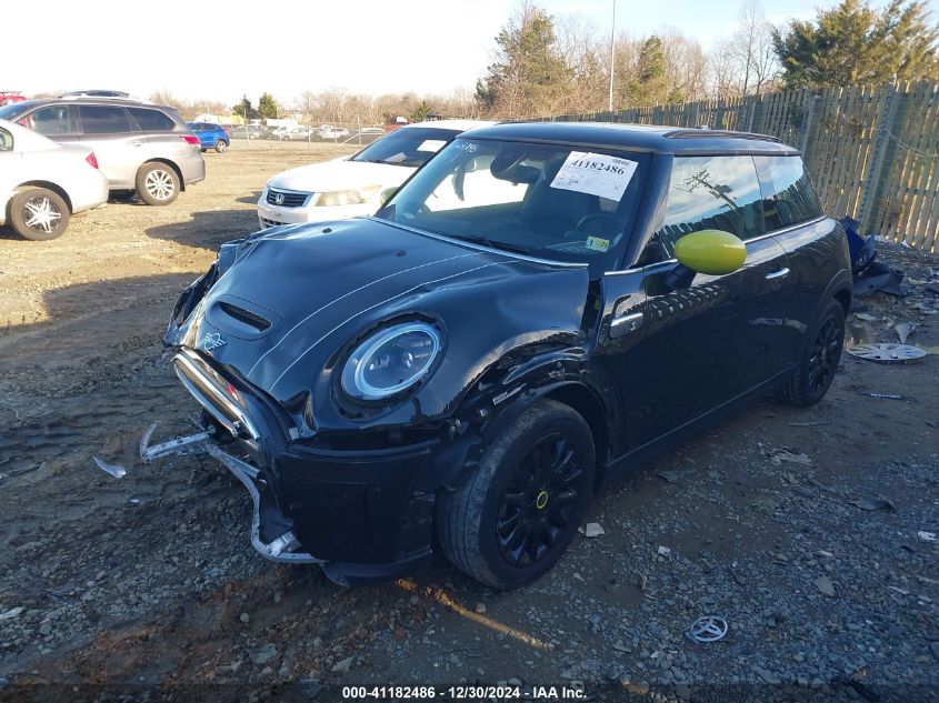 VIN WMW13DJ06P2T81771 2023 Mini Se Hardtop, Cooper no.2