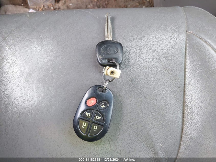 2006 TOYOTA SIENNA VIN: 5TDZA22C56S446867