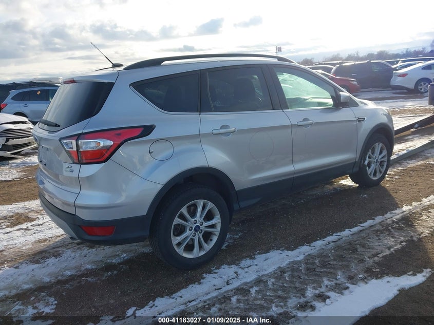 1FMCU9G91HUD59724 Ford Escape Se 2017