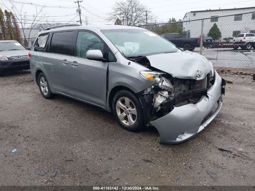 VIN 5TDKK3DCXES422936 2014 TOYOTA SIENNA no.1