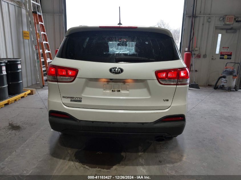 VIN 5XYPGDA50HG333333 2017 KIA SORENTO no.17