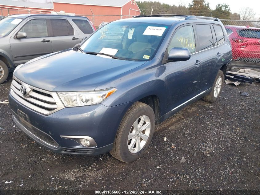 VIN 5TDBK3EH7DS183712 2013 Toyota Highlander, Base... no.2