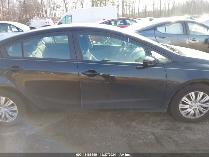 VIN 3KPFL4A70HE066961 2017 KIA Forte, LX no.13