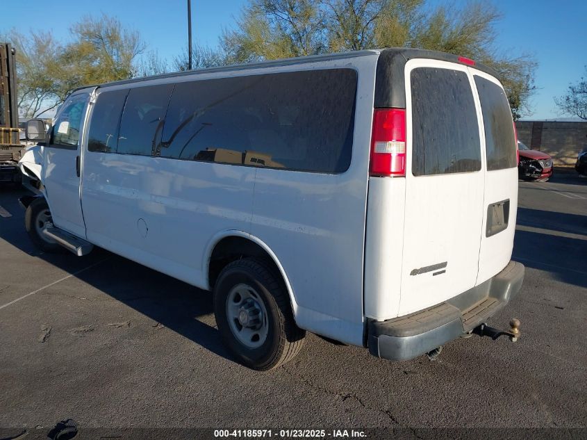 VIN 1GBZG1FG7E1115813 2014 Chevrolet Express 3500, LT no.3