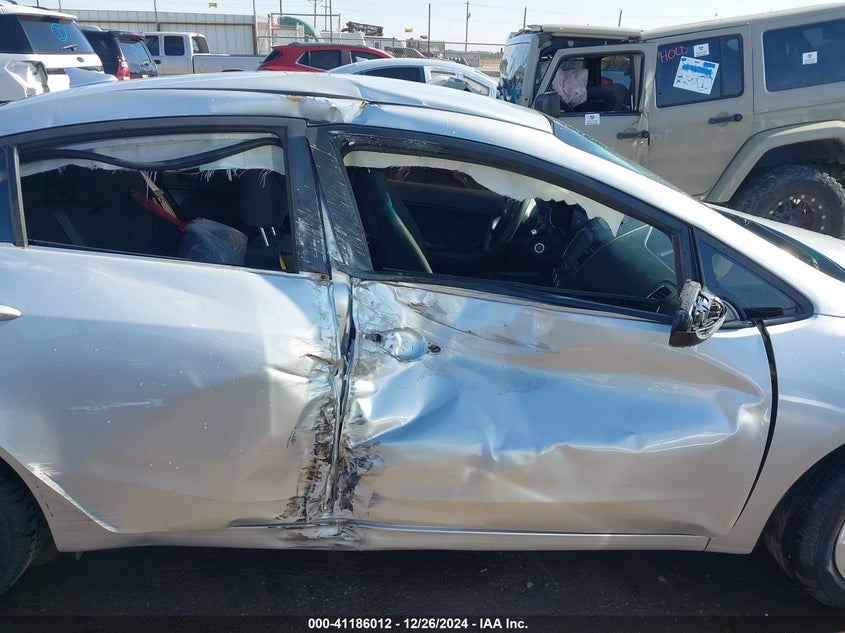 2018 KIA FORTE VIN: 3KPFL4A72JE166159