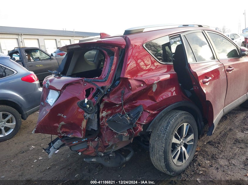 2018 TOYOTA RAV4 VIN: 2T3WFREV0JW418721