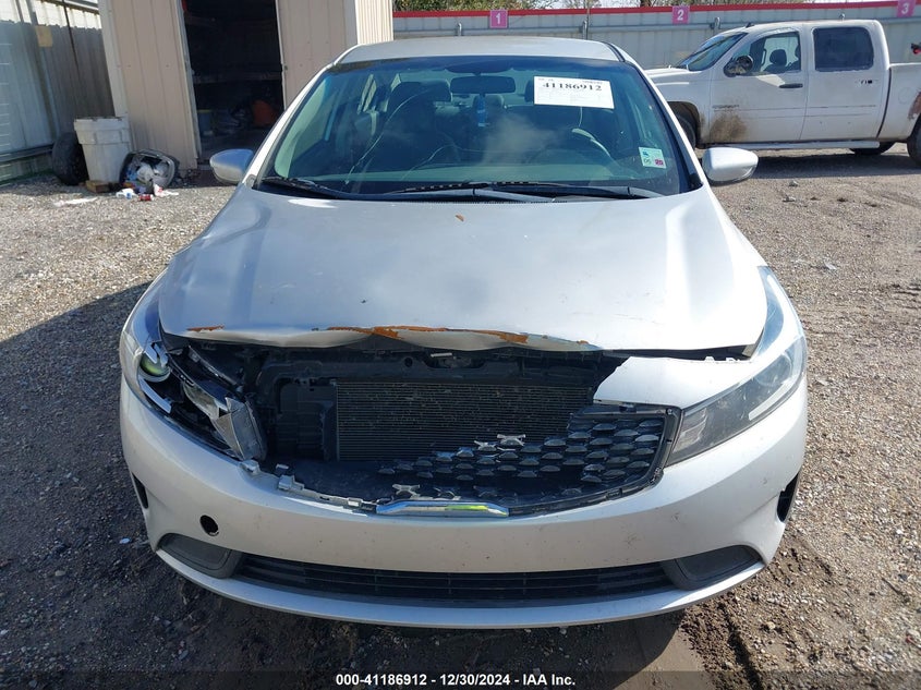 2018 KIA FORTE VIN: 3KPFL4A77JE197004