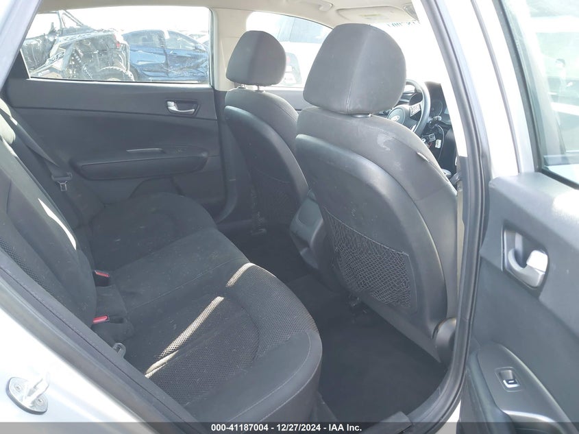 2019 KIA OPTIMA VIN: 5XXGT4L31KG354596