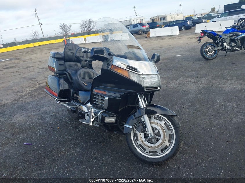 1HFSC2216RA600097 HONDA GOLDWING Photo 1