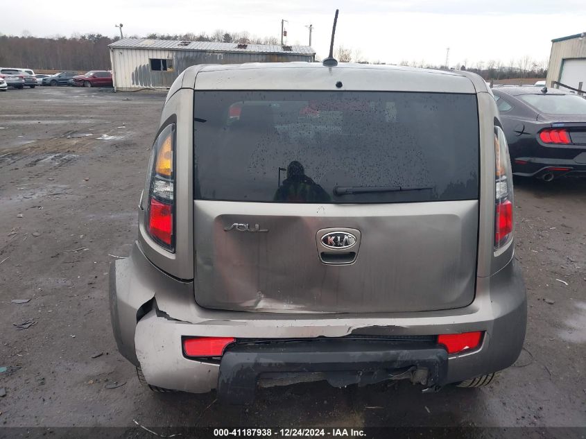 2011 Kia Soul + VIN: KNDJT2A26B7195779 Lot: 41187938