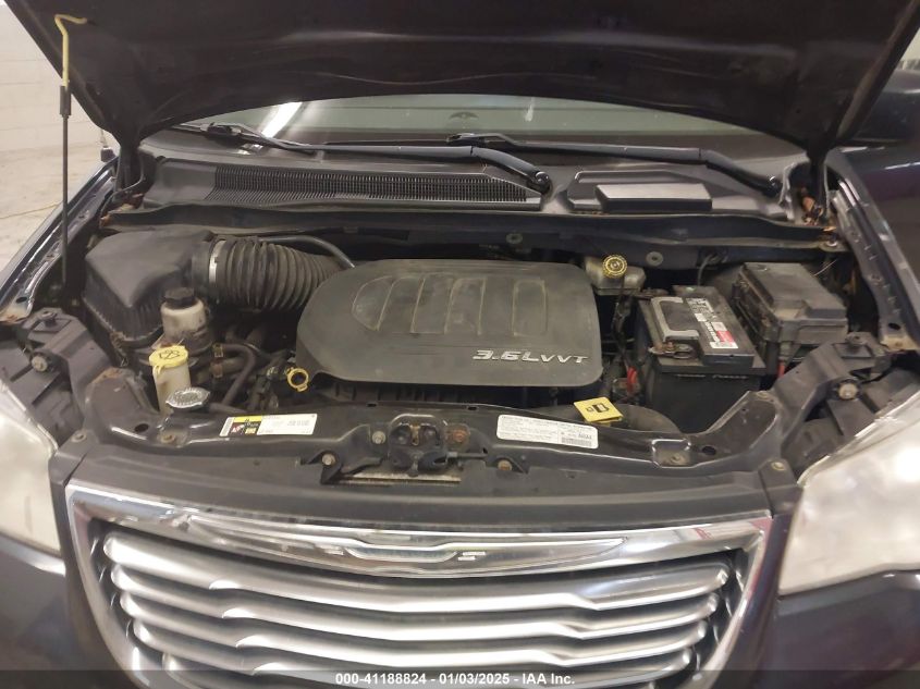 VIN 2C4RC1BG2DR677092 2013 Chrysler Town and Countr... no.10