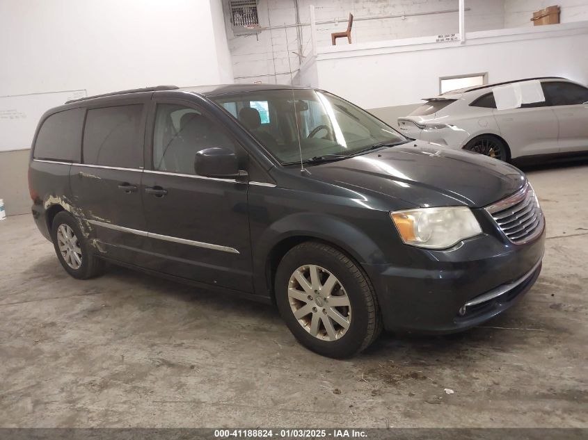 VIN 2C4RC1BG2DR677092 2013 Chrysler Town and Countr... no.1