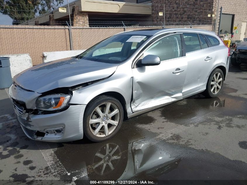 VIN YV140MEK3H1372595 2017 VOLVO V60 no.2