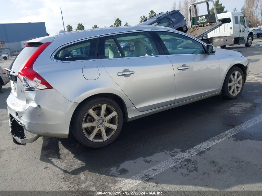 VIN YV140MEK3H1372595 2017 VOLVO V60 no.4