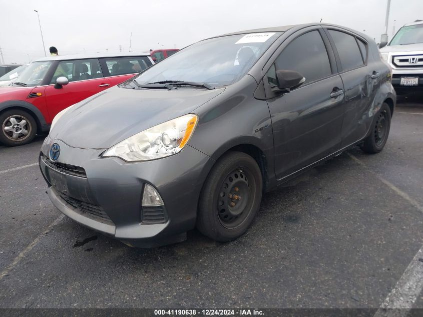 VIN JTDKDTB32E1570282 2014 TOYOTA PRIUS C no.2