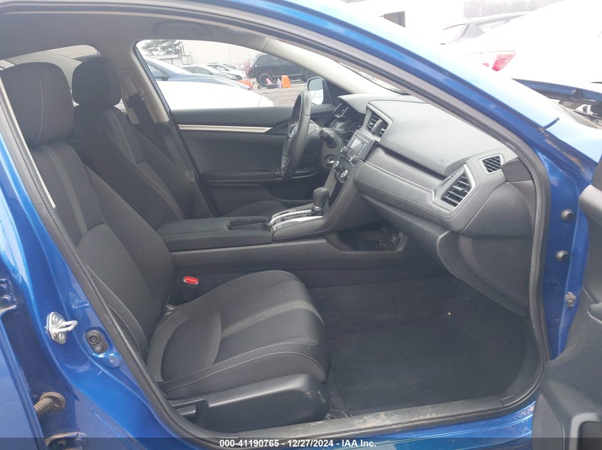 2018 HONDA CIVIC LX - 19XFC2F56JE006751