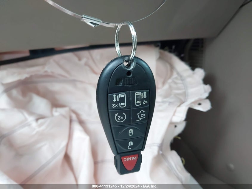 2014 CHRYSLER TOWN & COUNTRY TOURING - 2C4RC1BG5ER460878