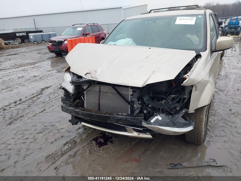 2014 CHRYSLER TOWN & COUNTRY TOURING - 2C4RC1BG5ER460878