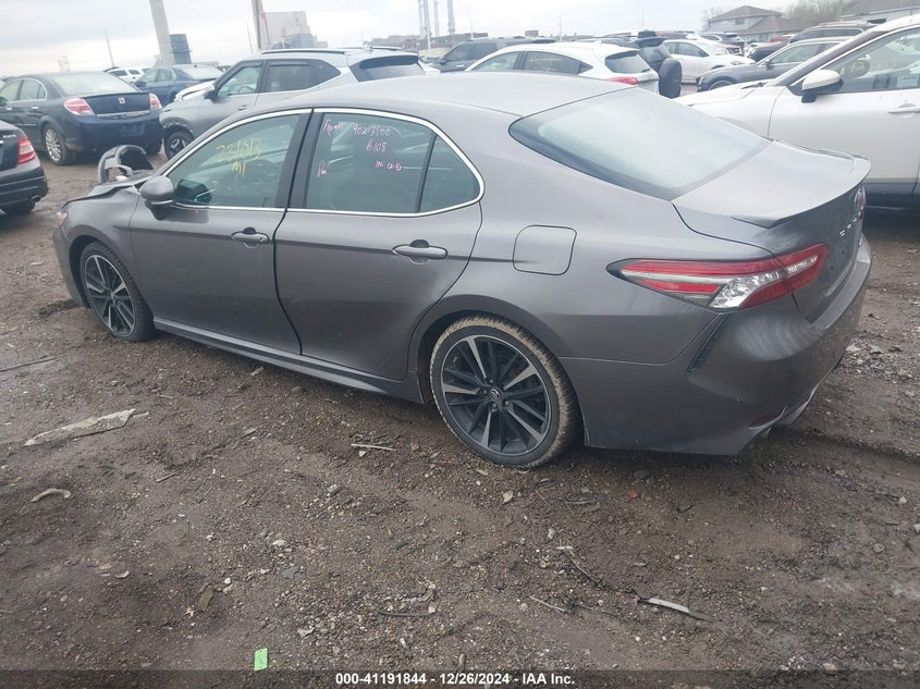 2018 TOYOTA CAMRY VIN: 4T1B61HK5JU056105