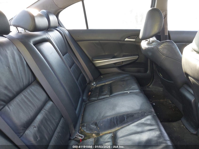 2009 HONDA ACCORD VIN: 1HGCP26899A045061