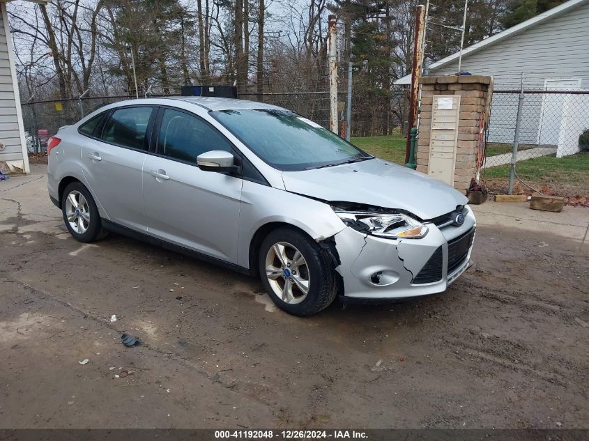 VIN 1FADP3F25DL236175 2013 FORD FOCUS no.1