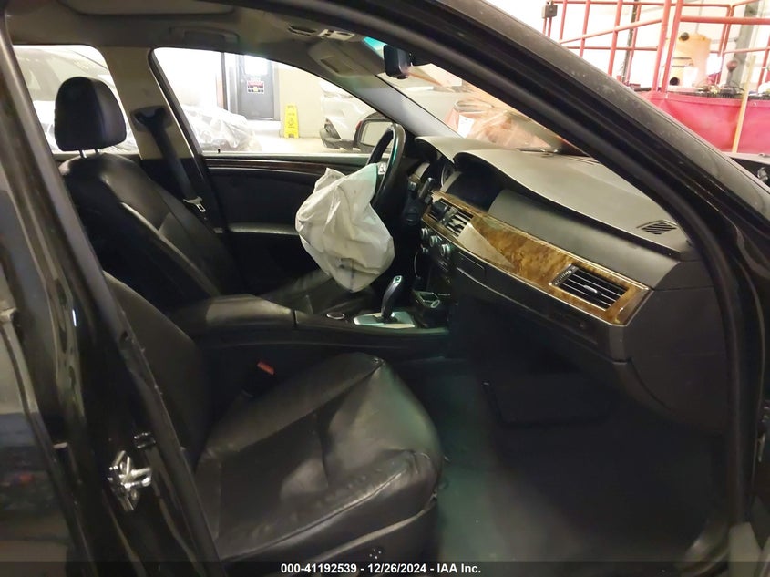 2008 BMW 528XI VIN: WBANV13528CZ56608