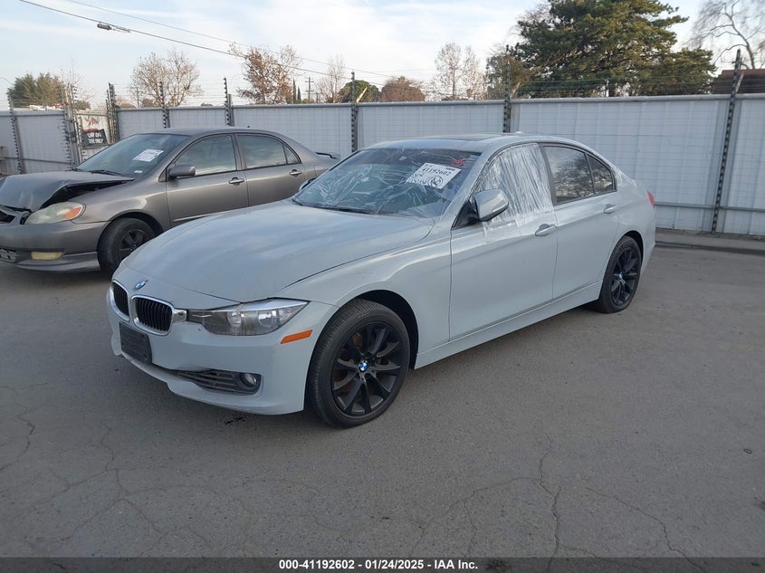 Vin: wba3c1c53fp853409, lot: 41682894, bmw 328i 20152