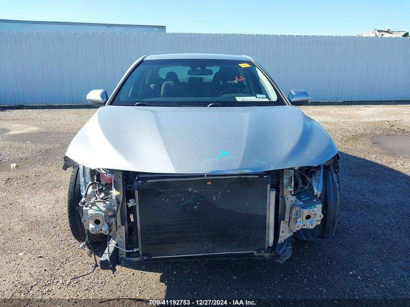 2018 TOYOTA CAMRY VIN: 4T1B11HK5JU084338