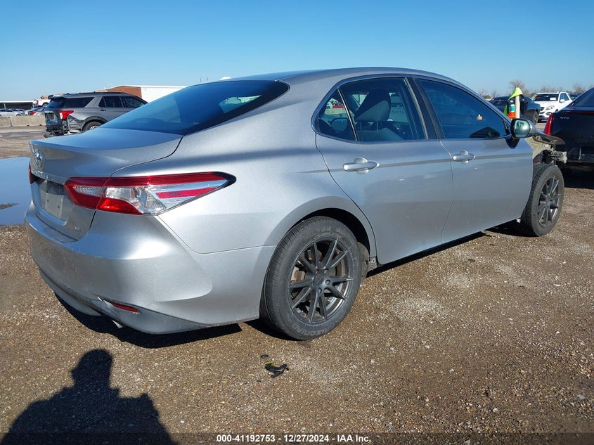 2018 TOYOTA CAMRY VIN: 4T1B11HK5JU084338