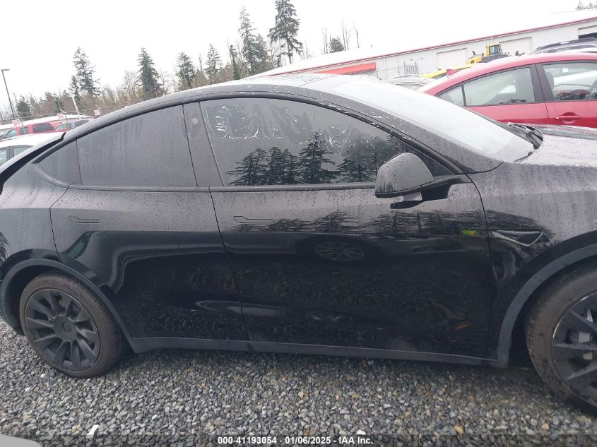 VIN 5YJYGDEE6MF239697 2021 TESLA MODEL Y no.13