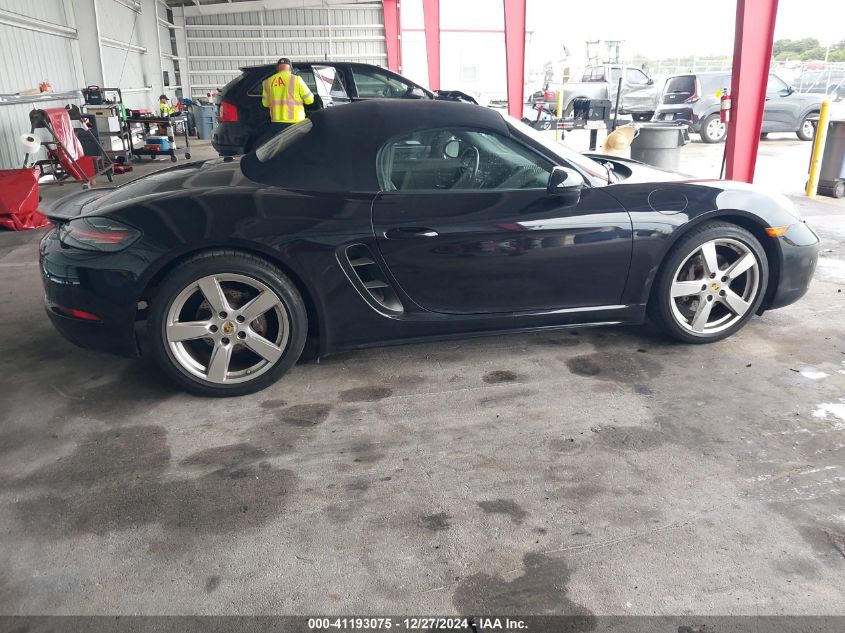 VIN WP0CA2A8XHS220370 2017 Porsche 718 Boxster no.4