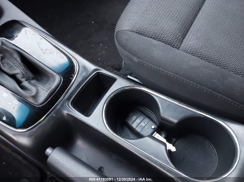 2017 KIA FORTE VIN: 3KPFK4A70HE113036